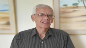توفي الفيلسوف الليبي نجيب الحصادي بعد معاناة مع المرض.