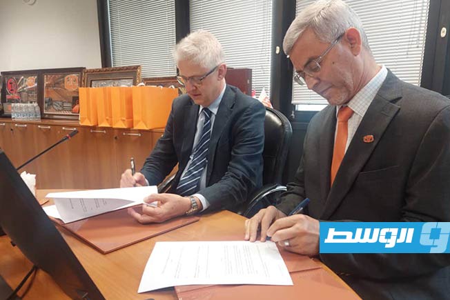 مراسم توقيع اتفاقية شراكة بين شركة الحديد والصلب وشركة «إس إم إس» الألمانية، 3 يوليو 2025. (صفحة الشركة على فيسبوك)