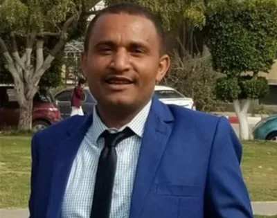 كامل المعمري: الفيزياء التي أنارت ملامح المجرات… لكن أعمقت ظلام أعماقنا