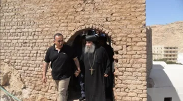 محافظ أسيوط يقوم بزيارة دير الأمير تادرس الشطبي بالجبل الشرقي ويثني على أهميته الروحية والتاريخية