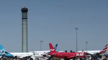قلق من آثار كارثية.. إضراب مراقبي الحركة الجوية في فرنسا يعطل أوروبا بالكامل
