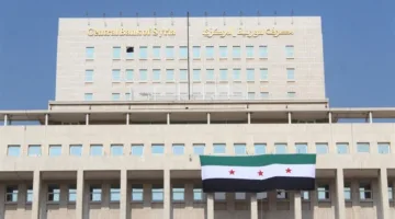 دمشق: لن نربط قيمة الليرة بالدولار أو نلجأ للاستدانة من الخارج