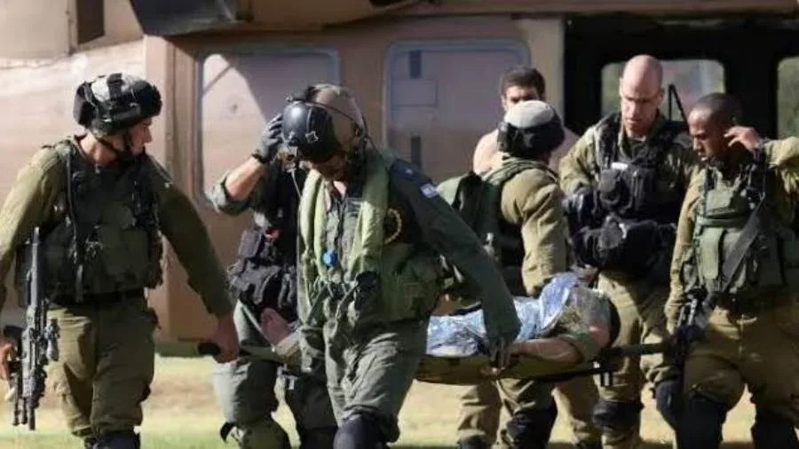 جيش الاحتلال يقر بمقتل وإصابة 4 من جنوده خلال الاشتباكات في جنوب قطاع غزة جيش الاحتلال يقر بمقتل وإصابة 4 من جنوده خلال الاشتباكات في جنوب قطاع غزة