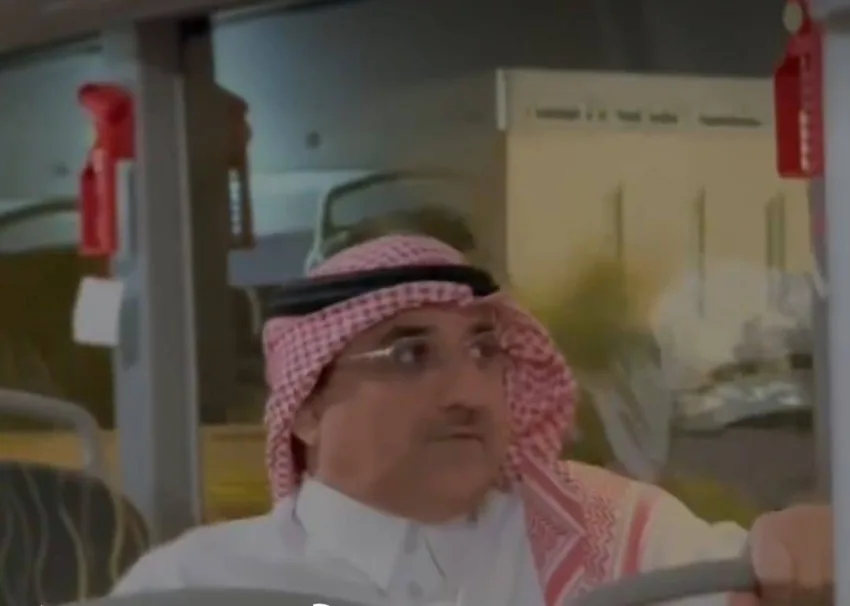 أمين الأحساء يزور المرحلة التجريبية لمشروع النقل العام بالحافلات