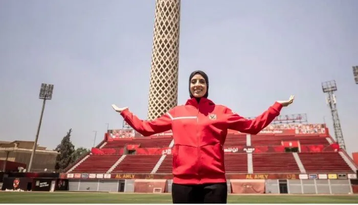 الأهلي يضم فريال أشرف الحائزة على الميدالية الذهبية في أولمبياد طوكيو. الأهلي يضم فريال أشرف الحائزة على الميدالية الذهبية في أولمبياد طوكيو.