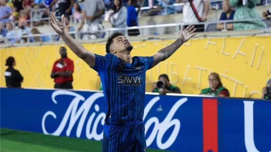 إذا تخطى فلومينينسي.. لاعبين معرضين للغياب عن الهلال