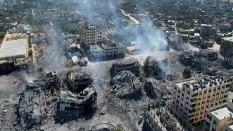 مركز حقوقي في غزة: 375 فلسطينياً استشهدوا خلال 3 أيام نتيجة التصعيد الإسرائيلي المتزايد مركز حقوقي في غزة: 375 فلسطينياً استشهدوا خلال 3 أيام نتيجة التصعيد الإسرائيلي المتزايد