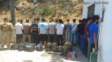 بالصور: الجيش يعتقل 31 سورياً ويكشف عن ما تم ضبطه بحوزتهم!