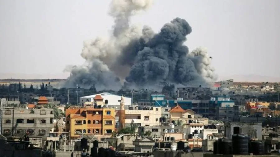 مقتل 50 فلسطينيًا جراء قصف القوات الإسرائيلية على غزة مقتل 50 فلسطينيًا جراء قصف القوات الإسرائيلية على غزة