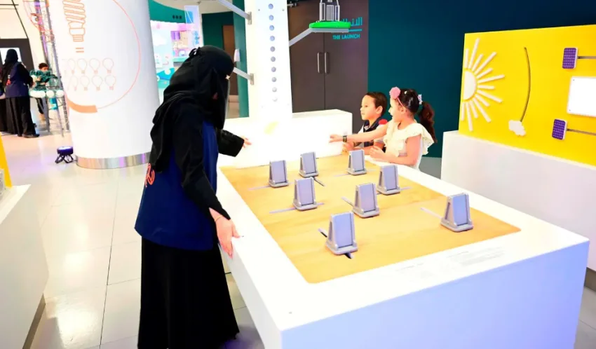 من السكون إلى المستقبل: منصة تعليمية لتعزيز الوعي المجتمعي حول الطاقة النظيفة من السكون إلى المستقبل: منصة تعليمية لتعزيز الوعي المجتمعي حول الطاقة النظيفة