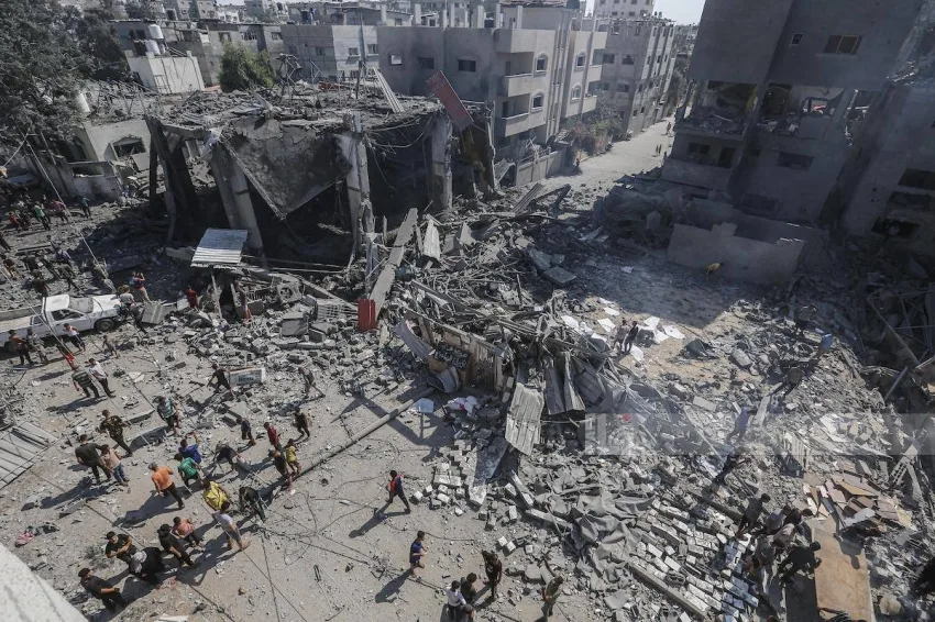استشهاد 50 فلسطينيًا نتيجة القصف الإسرائيلي على قطاع غزة استشهاد 50 فلسطينيًا نتيجة القصف الإسرائيلي على قطاع غزة