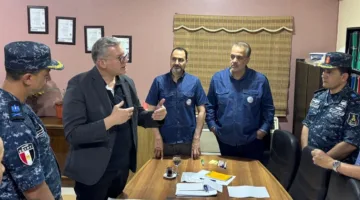 وزير البترول يراقب آخر تطورات جهود البحث عن المفقودين والتعامل مع الناقلة البحرية في موقع الحادث.وزير البترول يواكب أحدث مستجدات جهود البحث عن المفقودين والتعامل مع الناقلة البحرية في موقع الحادث.