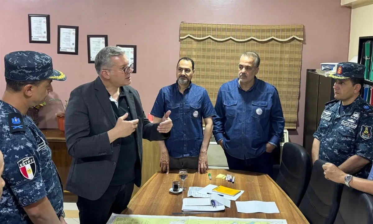 وزير البترول يراقب آخر تطورات جهود البحث عن المفقودين والتعامل مع الناقلة البحرية في موقع الحادث.وزير البترول يواكب أحدث مستجدات جهود البحث عن المفقودين والتعامل مع الناقلة البحرية في موقع الحادث. وزير البترول يراقب آخر تطورات جهود البحث عن المفقودين والتعامل مع الناقلة البحرية في موقع الحادث.وزير البترول يواكب أحدث مستجدات جهود البحث عن المفقودين والتعامل مع الناقلة البحرية في موقع الحادث.