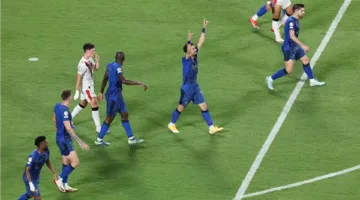 فلومينينسي يواجه الهلال.. دقيقة صمت مؤثرة على روح ديوغو جوتا تُثير مشاعر الحزن