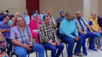 “ثقافة أسيوط” تتناول “كامل الدسم”: تحليل نقدي لمجموعة نعيم الأسيوطي القصصية