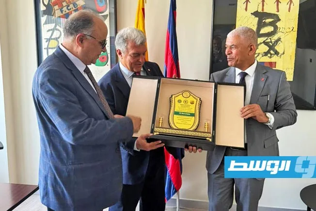 حكومة حماد: التوصل إلى اتفاق مع برشلونة لإقامة مباراة ودية في بنغازي وتأسيس أكاديمية رياضية حكومة حماد: التوصل إلى اتفاق مع برشلونة لإقامة مباراة ودية في بنغازي وتأسيس أكاديمية رياضية