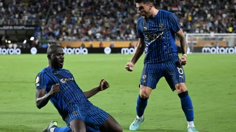الهلال السعودي يغادر مونديال الأندية من مرحلة ربع النهائي الهلال السعودي يغادر مونديال الأندية من مرحلة ربع النهائي