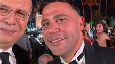 حفل زفاف حفيد عادل إمام يجمع أبرز النجوم، وسط حضور محمد إمام وهشام ماجد.