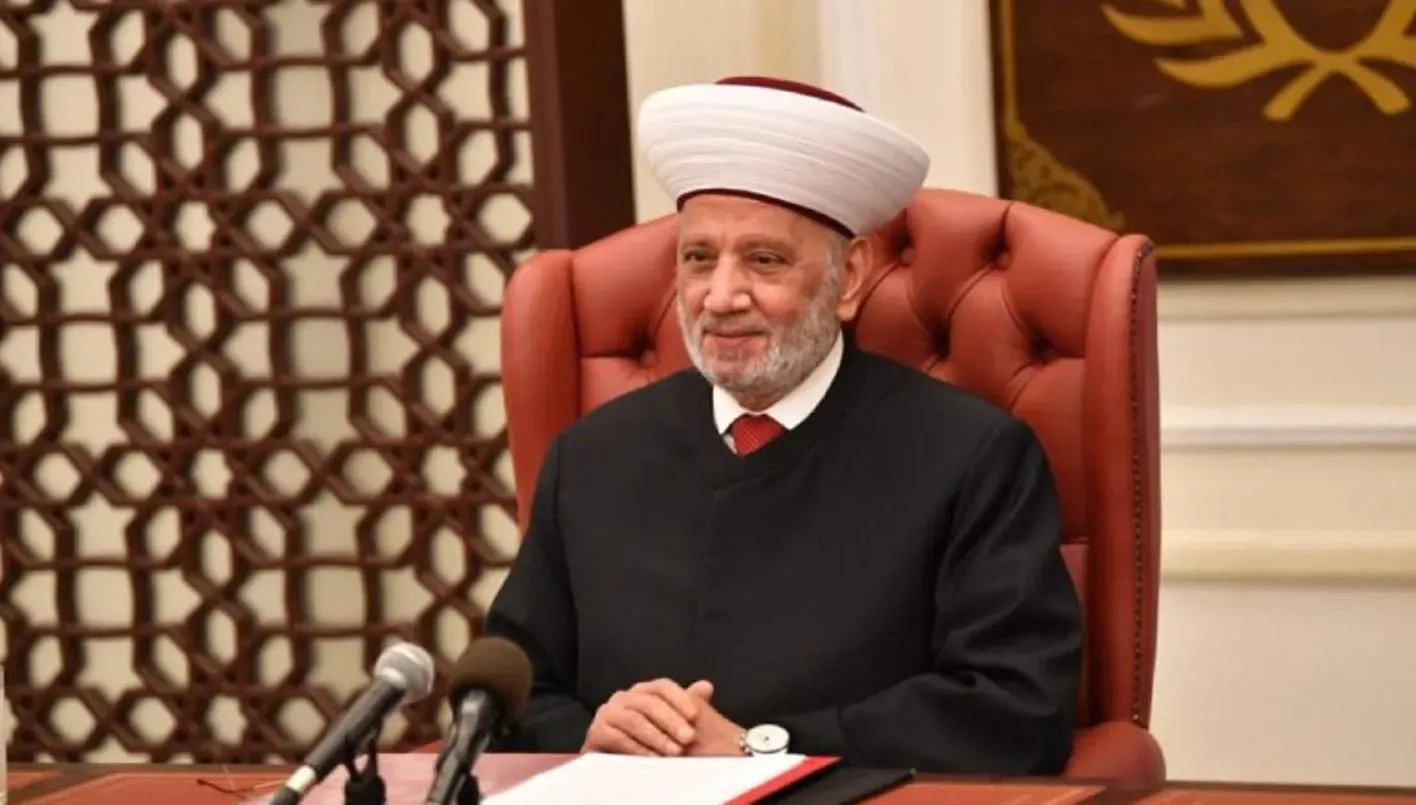 المفتي دريان يقود وفدًا إلى سوريا… اجتماع منتظر مع أحمد الشرع المفتي دريان يقود وفدًا إلى سوريا… اجتماع منتظر مع أحمد الشرع
