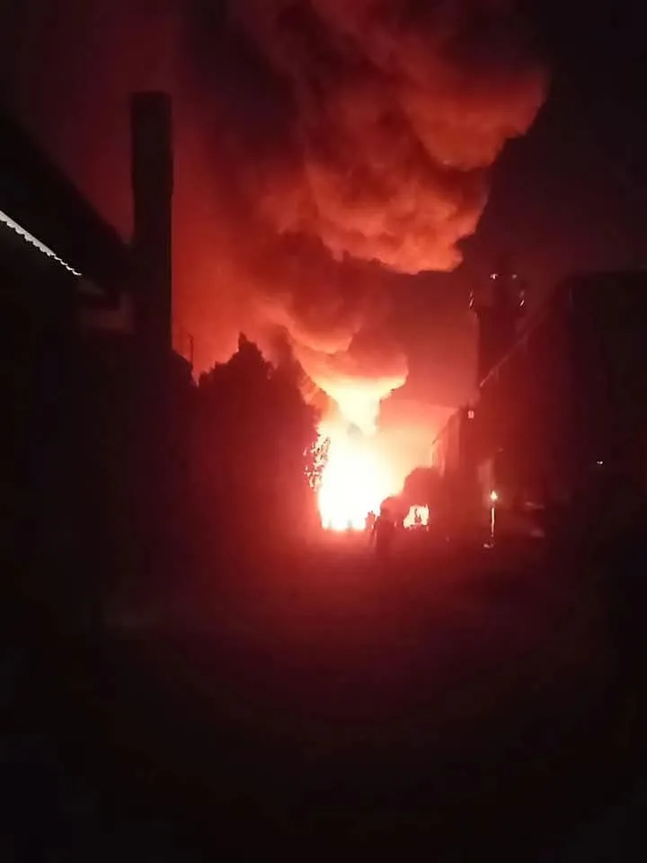 حريق في شركة سيراميكا كليوباترا بالعين السخنة.. كل التفاصيل المتاحة
