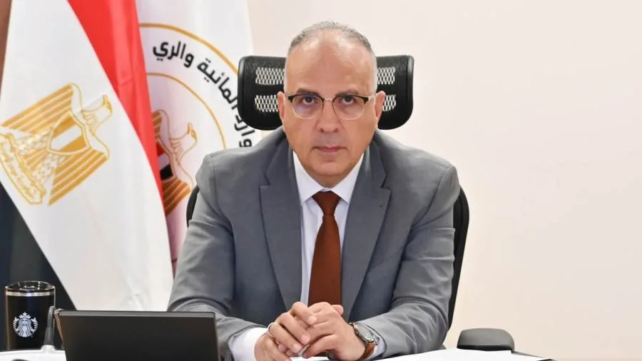 سويلم يراقب حالة بعض الدراسات في برنامج التعاون المشترك للبحوث التطبيقية بين مصر وهولندا JCAR