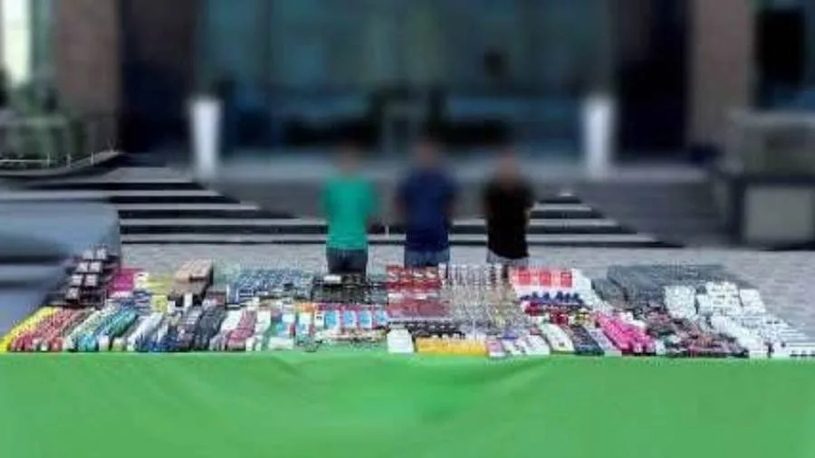 إلقاء القبض على عصابة بحوزتها مخدرات بقيمة 43 مليون جنيه قبل توزيعها في القاهرة والقليوبية إلقاء القبض على عصابة بحوزتها مخدرات بقيمة 43 مليون جنيه قبل توزيعها في القاهرة والقليوبية