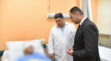 نائب وزير الصحة يزور مستشفى الباجور التخصصي للاطلاع على صحة مصابي حادث الدائري الإقليمي