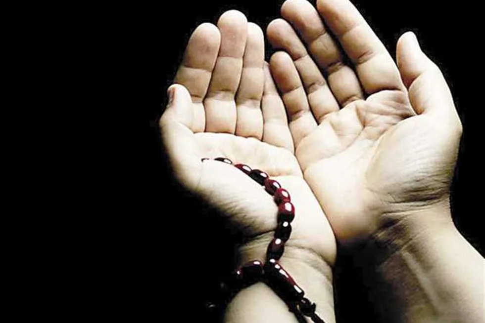 دعاء آخر ساعة من يوم عاشوراء: كرر 50 دعوة تقضي الديون حتى لو كانت كالجبال وتمنحك البركات. دعاء آخر ساعة من يوم عاشوراء: كرر 50 دعوة تقضي الديون حتى لو كانت كالجبال وتمنحك البركات.
