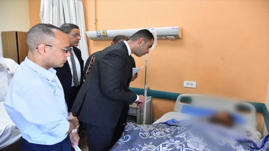 نائب وزير الصحة يزور المصابين في حادث الدائري الإقليمي للاطلاع على حالتهم الصحية نائب وزير الصحة يزور المصابين في حادث الدائري الإقليمي للاطلاع على حالتهم الصحية
