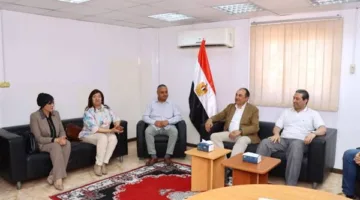 محافظ دمياط ووزير الأعمال يزوران شركة الغزل والنسيج لأغراض معينة
