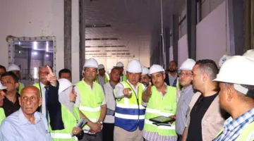 “شيمي” يزور مشاريع البناء لشركة دمياط للغزل والنسيج