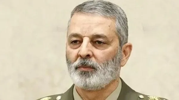 رئيس الأركان الإيراني يحذر من شلل إسرائيل في حال تعرض بلاده لهجوم رئيس الأركان الإيراني يحذر من شلل إسرائيل في حال تعرض بلاده لهجوم