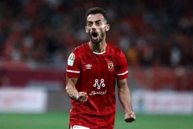 أحمد عبد القادر يعرقل صفقة انضمام محمد شكري إلى الأهلي. أحمد عبد القادر يعرقل صفقة انضمام محمد شكري إلى الأهلي.