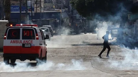 الضفة الغربية: إصابة فلسطينيين واعتداءات متفرقة من مستوطنين إسرائيليين الضفة الغربية: إصابة فلسطينيين واعتداءات متفرقة من مستوطنين إسرائيليين
