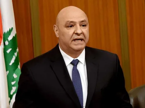 عون: استمرار الاحتلال الإسرائيلي يزيد من صعوبة تنفيذ لبنان لسيادته، ولن يكون هناك أي وجود مسلح في الجنوب سوى الجيش اللبناني. عون: استمرار الاحتلال الإسرائيلي يزيد من صعوبة تنفيذ لبنان لسيادته، ولن يكون هناك أي وجود مسلح في الجنوب سوى الجيش اللبناني.