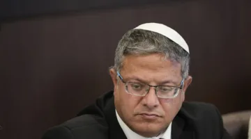 وزير إسرائيلي يقترح السيطرة الكاملة على غزة