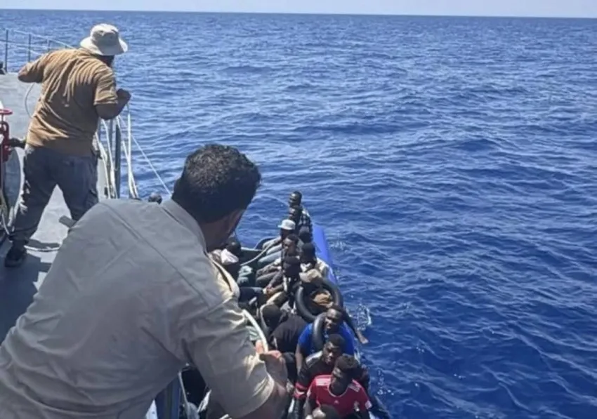ليبيا: إنقاذ 39 مهاجرًا غير قانوني بالقرب من سواحل طرابلس ليبيا: إنقاذ 39 مهاجرًا غير قانوني بالقرب من سواحل طرابلس
