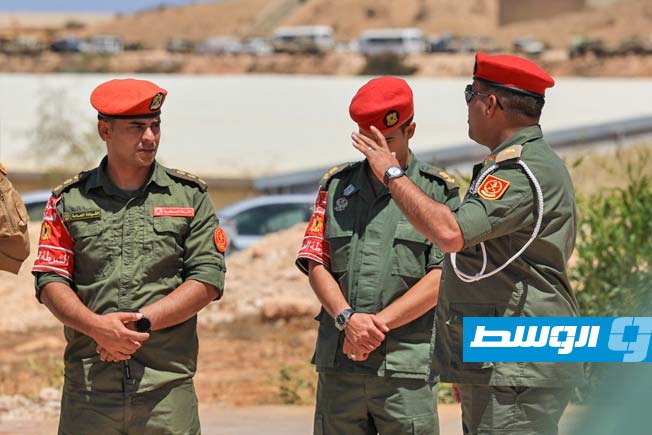 جانب من انتشار وحدات من إدارة الشرطة والسجون العسكرية التابعة لـ«القيادة العامة» في بنغازي، السبت 5 يوليو 2025 (شعبة الإعلام الحربي)