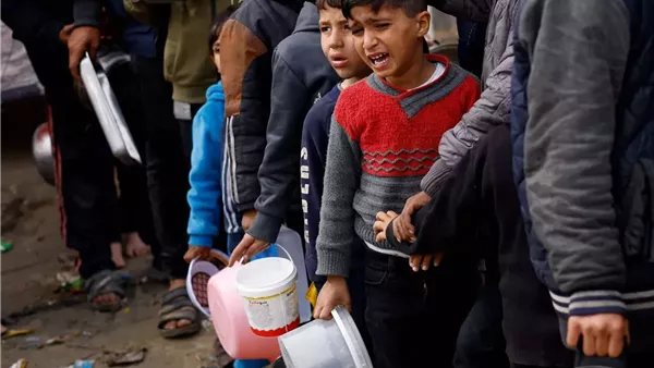 أزمة مائية حادة: “بلدية غزة” تُبلغ عن آلاف المواطنين بلا ماء منذ أسبوع أزمة مائية حادة: “بلدية غزة” تُبلغ عن آلاف المواطنين بلا ماء منذ أسبوع
