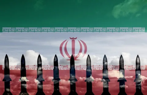 جنرال إسرائيلي يستعرض 5 سيناريوهات حول إيران.. “من الأكثر تهديدًا إلى الأقل” جنرال إسرائيلي يستعرض 5 سيناريوهات حول إيران.. “من الأكثر تهديدًا إلى الأقل”