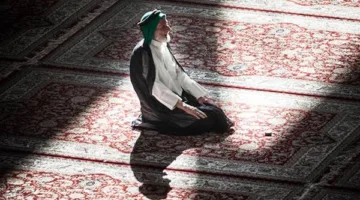 هل يمكن أداء صلاة العشاء التي فاتت في الصباح؟ توضيحات من دار الإفتاء
