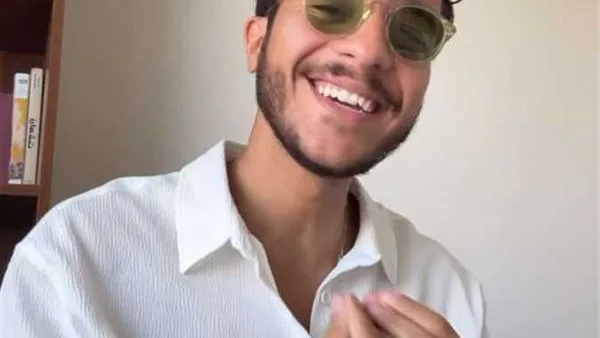 نور النبوي تسبب في الجدل بعد ظهوره بـ”دبلة”.. هل دخل رسمياً في علاقته؟ نور النبوي تسبب في الجدل بعد ظهوره بـ”دبلة”.. هل دخل رسمياً في علاقته؟