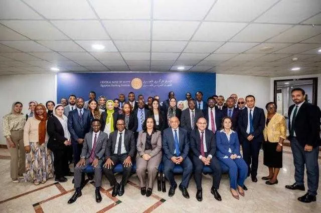 البنك المركزي المصري ينظم ورشة عمل تدريبية حول اختبارات الضغوط الجزئية والكلية للبنوك المركزية في دول الكوميسا. البنك المركزي المصري ينظم ورشة عمل تدريبية حول اختبارات الضغوط الجزئية والكلية للبنوك المركزية في دول الكوميسا.