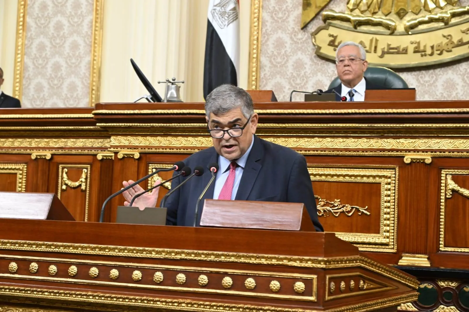 عاجل.. رئيس مجلس النواب: تم الاتفاق على تعديل مواد مشروع قانون التعليم لطمأنة الجميع بشأنه. عاجل.. رئيس مجلس النواب: تم الاتفاق على تعديل مواد مشروع قانون التعليم لطمأنة الجميع بشأنه.