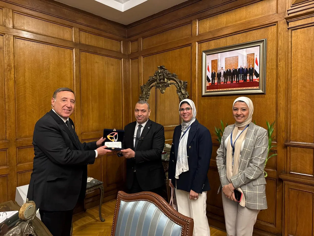 طلاب كلية الحقوق في القاهرة يقومون بزيارة تدريبية إلى المحكمة الدستورية العليا طلاب كلية الحقوق في القاهرة يقومون بزيارة تدريبية إلى المحكمة الدستورية العليا