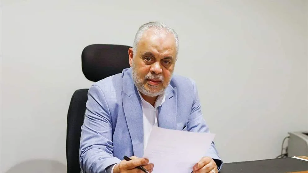 زوجة فنان مصري تقدم بلاغاً عن اختفائه وأشرف زكي يكشف التفاصيل.