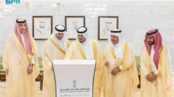 نائب أمير الرياض يطلق ستة مشاريع طرق في المنطقة بتكلفة تصل إلى 380 مليون ريال