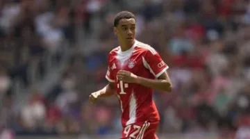 بايرن ميونيخ يكشف عن معلومات الإصابة لجمال موسيالا