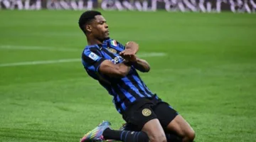 مانشستر سيتي ينافس برشلونة للتوقيع مع دومفريس
