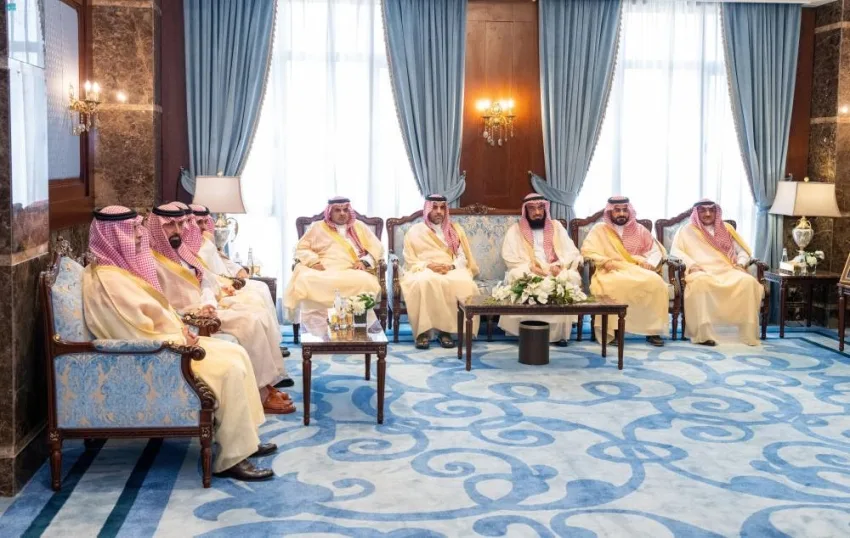 أمير الأحساء ووزير الشؤون البلدية والإسكان يتناولان الاستراتيجيات والمشاريع المستقبلية للمحافظة